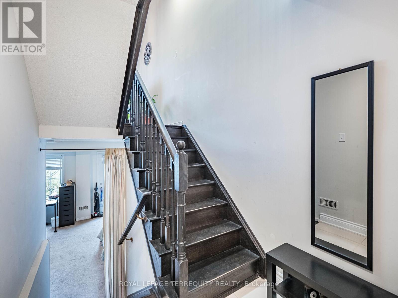 39 - 2171 Fiddlers Way, Oakville, Ontario  L6M 0R9 - Photo 5 - W12540556