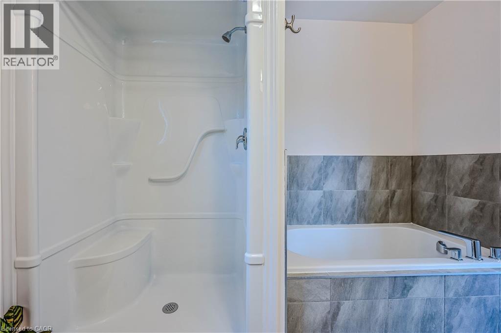 12 Hildred Street, Welland, Ontario  L3B 1H9 - Photo 30 - 40788197