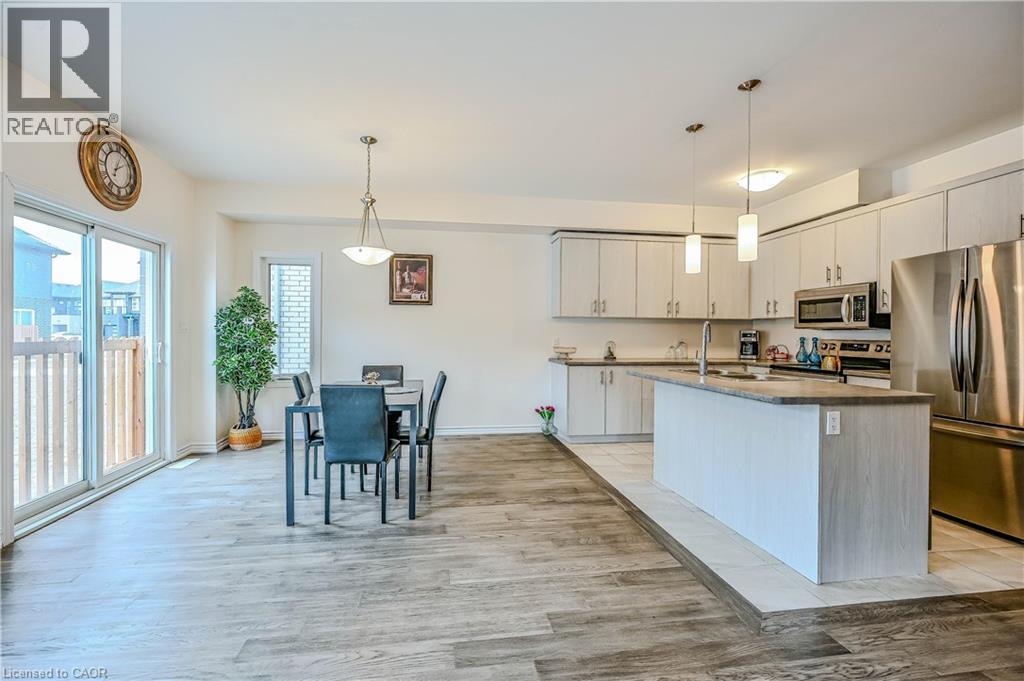 12 Hildred Street, Welland, Ontario  L3B 1H9 - Photo 9 - 40788197