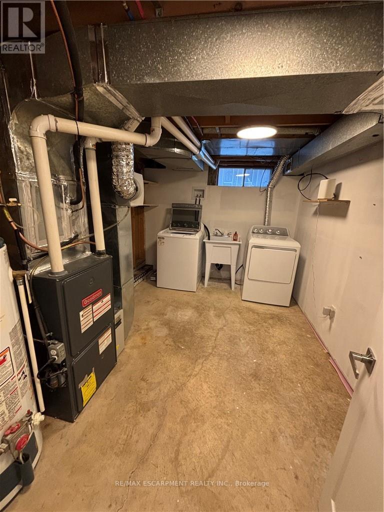 Lower - 19 Pavarotti Court, Hamilton, Ontario  L8G 4P8 - Photo 11 - X12474893