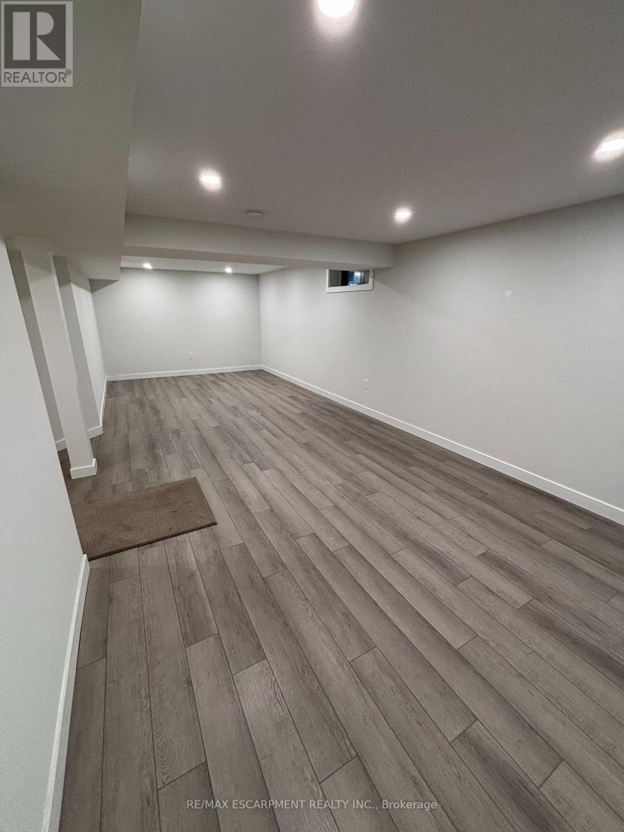 Lower - 19 Pavarotti Court, Hamilton, Ontario  L8G 4P8 - Photo 7 - X12474893