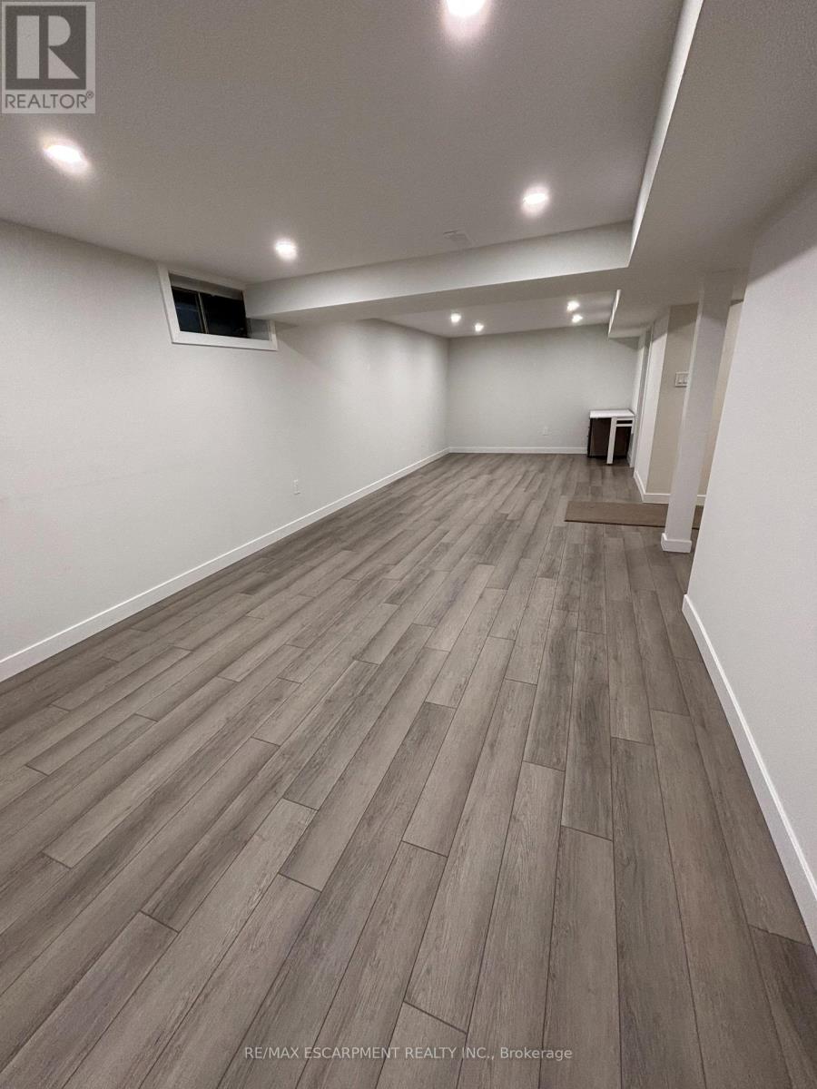 Lower - 19 Pavarotti Court, Hamilton, Ontario  L8G 4P8 - Photo 8 - X12474893