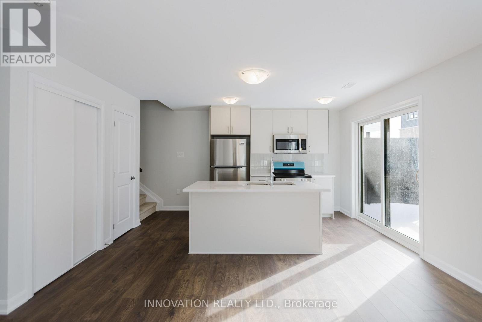 911 Creekway Private, Ottawa, Ontario  K2T 0S9 - Photo 6 - X12526766