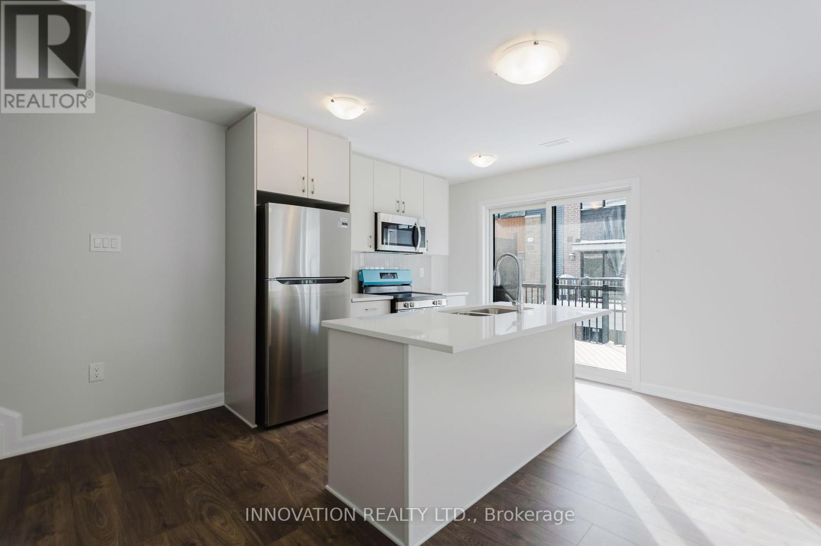 911 Creekway Private, Ottawa, Ontario  K2T 0S9 - Photo 8 - X12526766