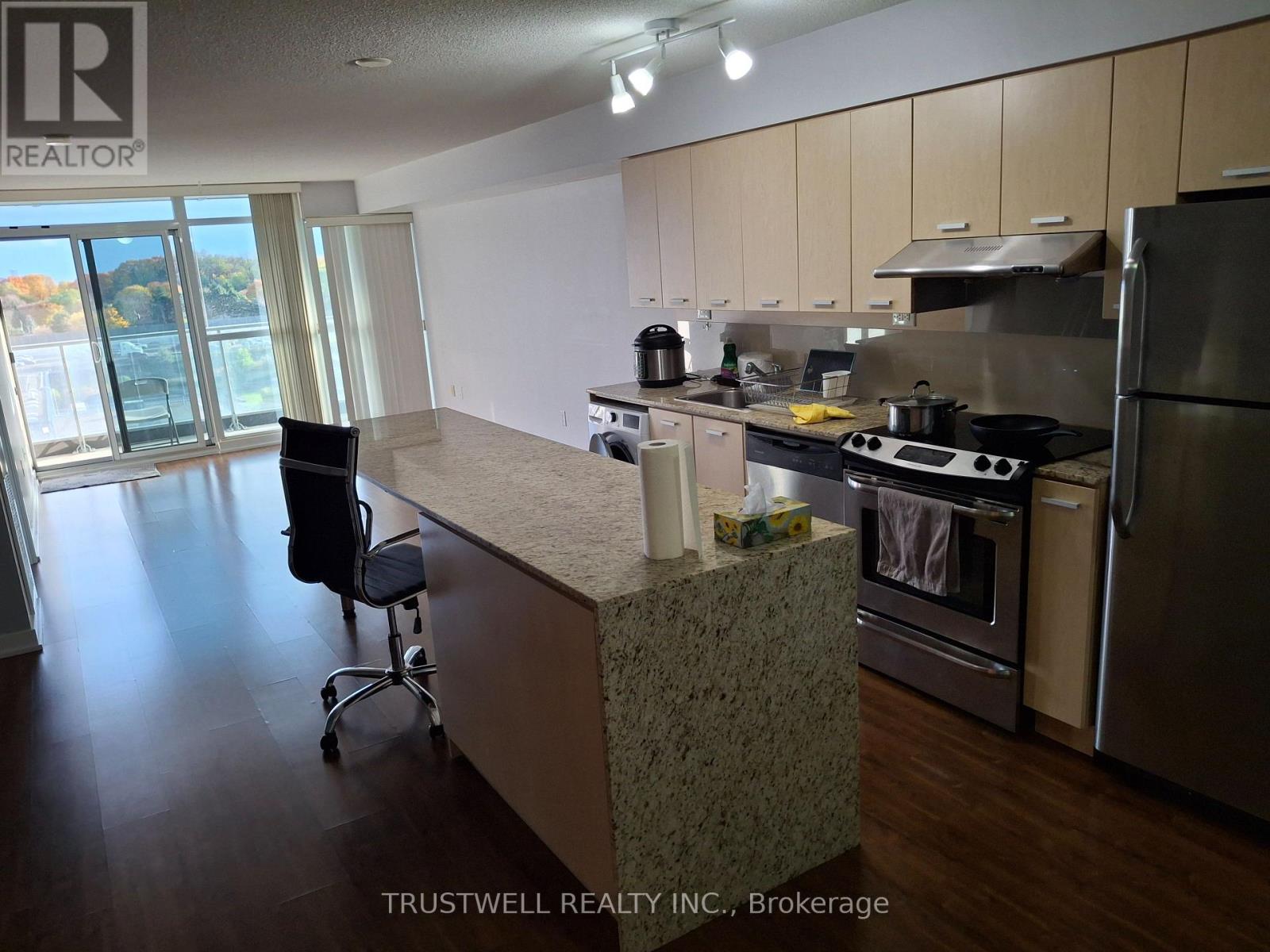 902 - 19 Singer Court, Toronto, Ontario  M2K 0B2 - Photo 3 - C12543000