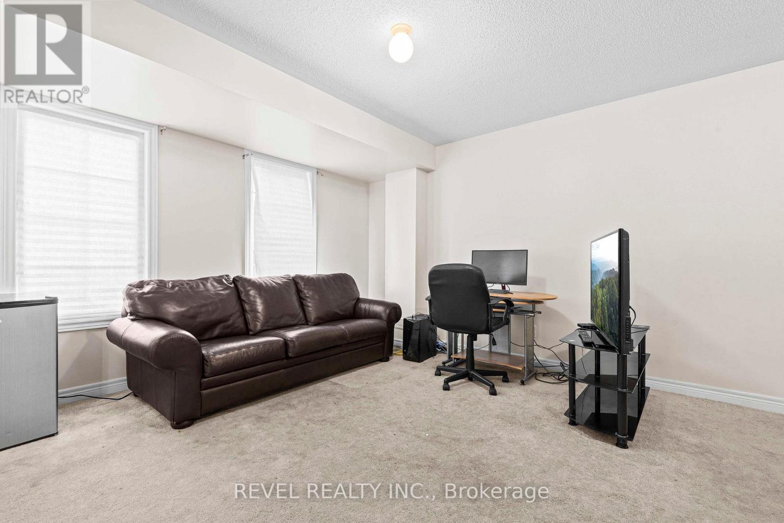 1516 Shepway Mews, Pickering, Ontario  L1X 0C7 - Photo 4 - E12543020