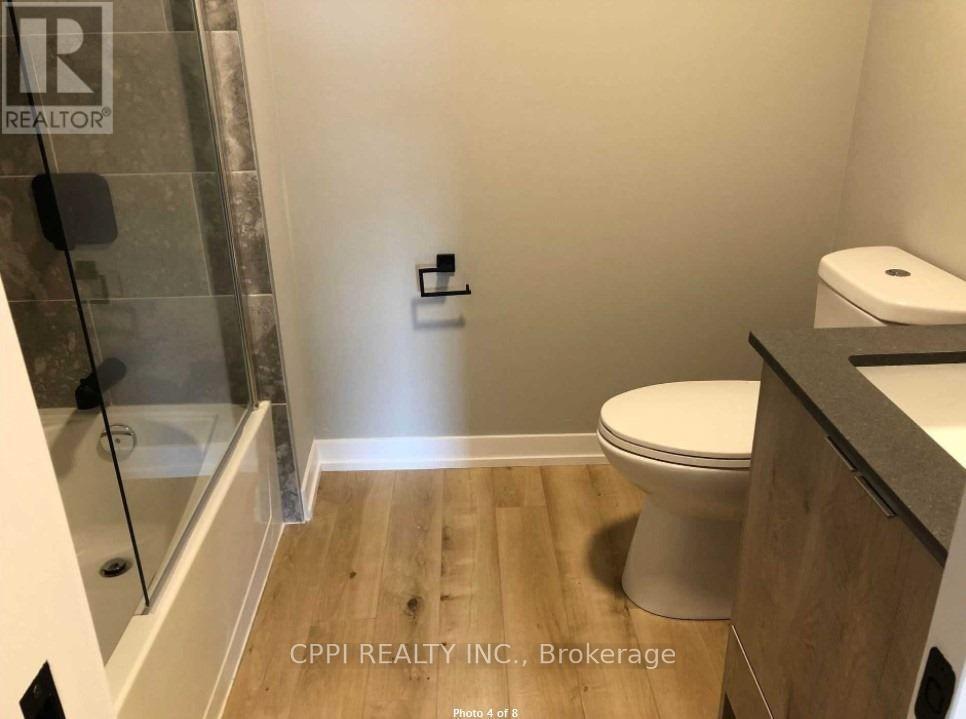 218 - 70 King Street E, Oshawa, Ontario  L1H 1B5 - Photo 4 - E12543066