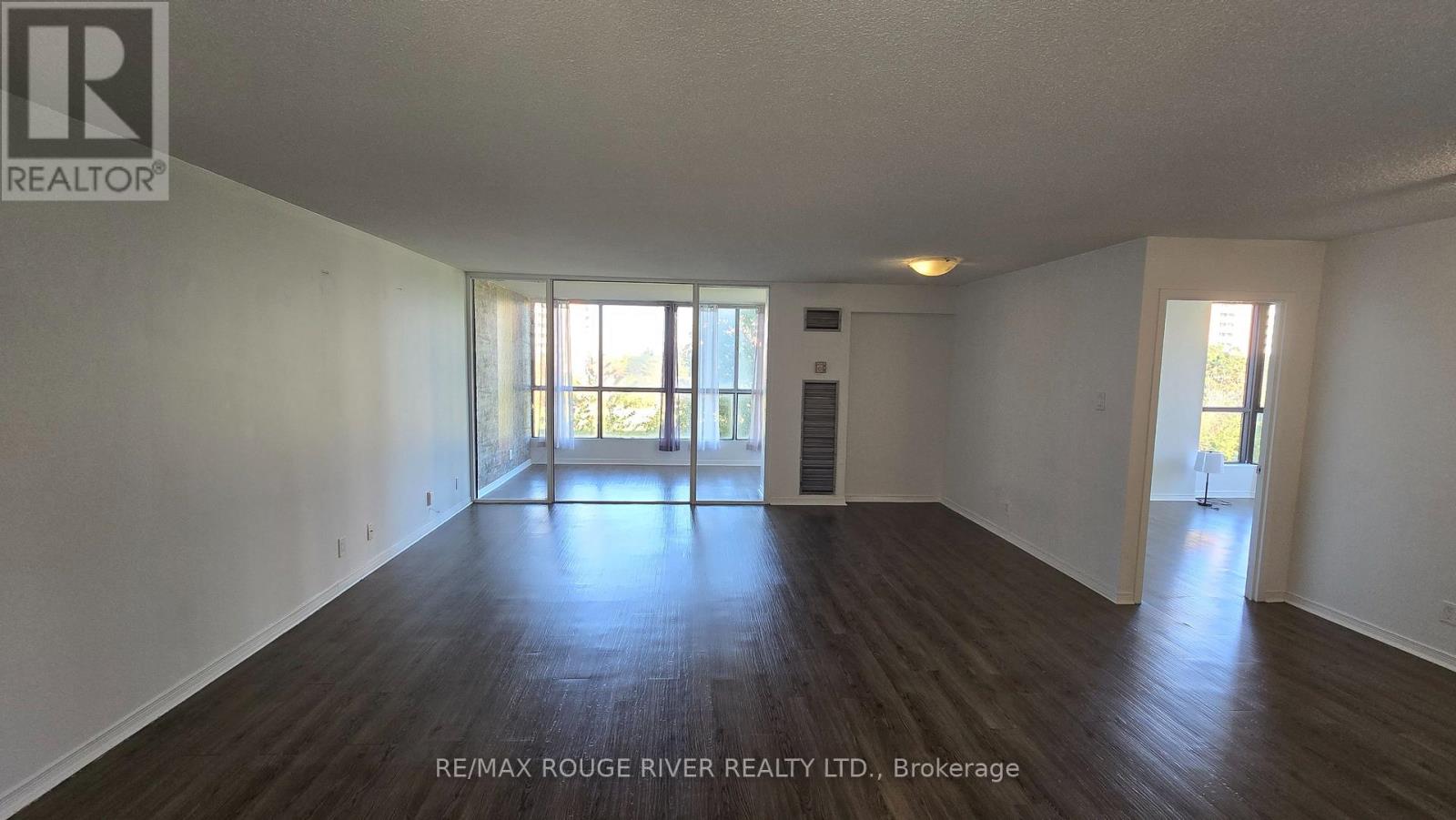 309 - 8 SILVER BELL GROVE, Toronto, Ontario