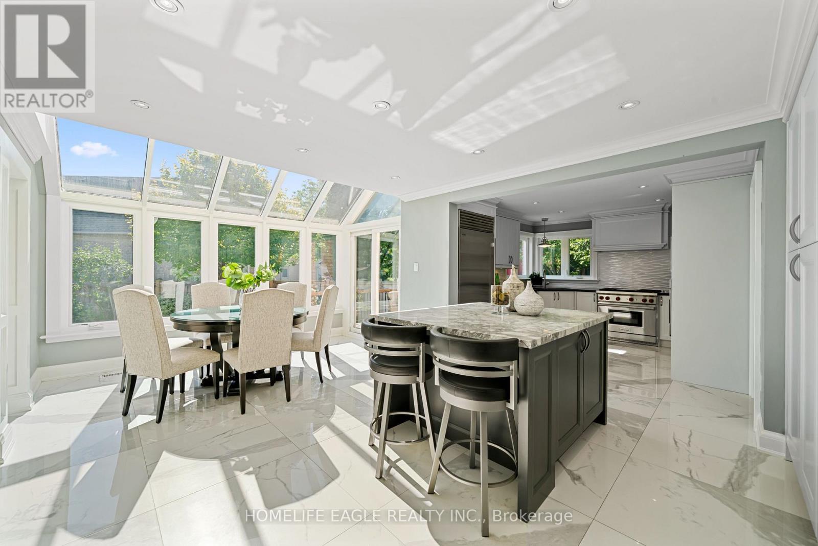 31 Modesto Gardens, Vaughan, Ontario L4L 8C9 - Photo 6 - N12543116