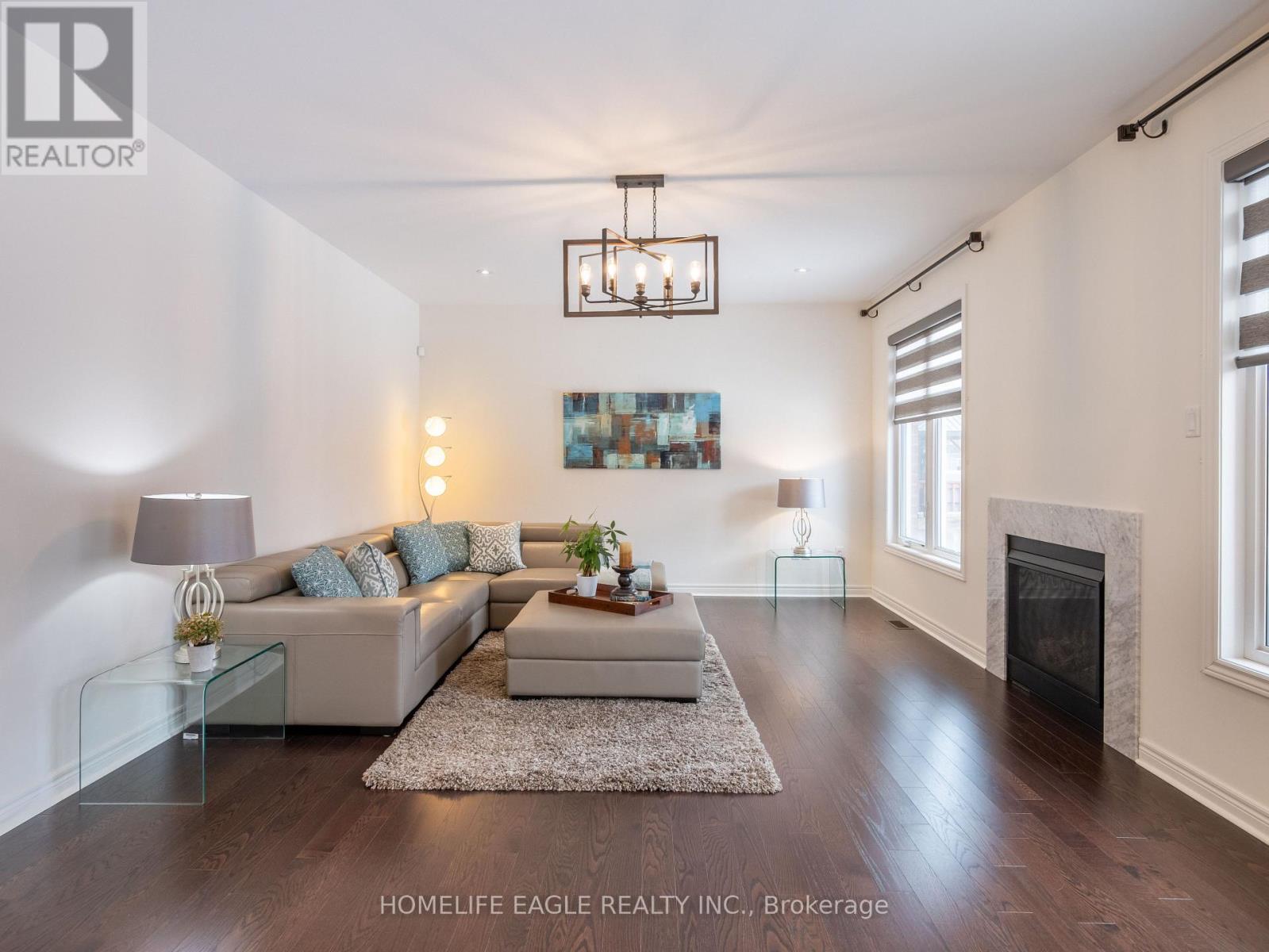 27 Scarlet Way, Bradford West Gwillimbury, Ontario L3Z 0T4 - Photo 16 - N12543130