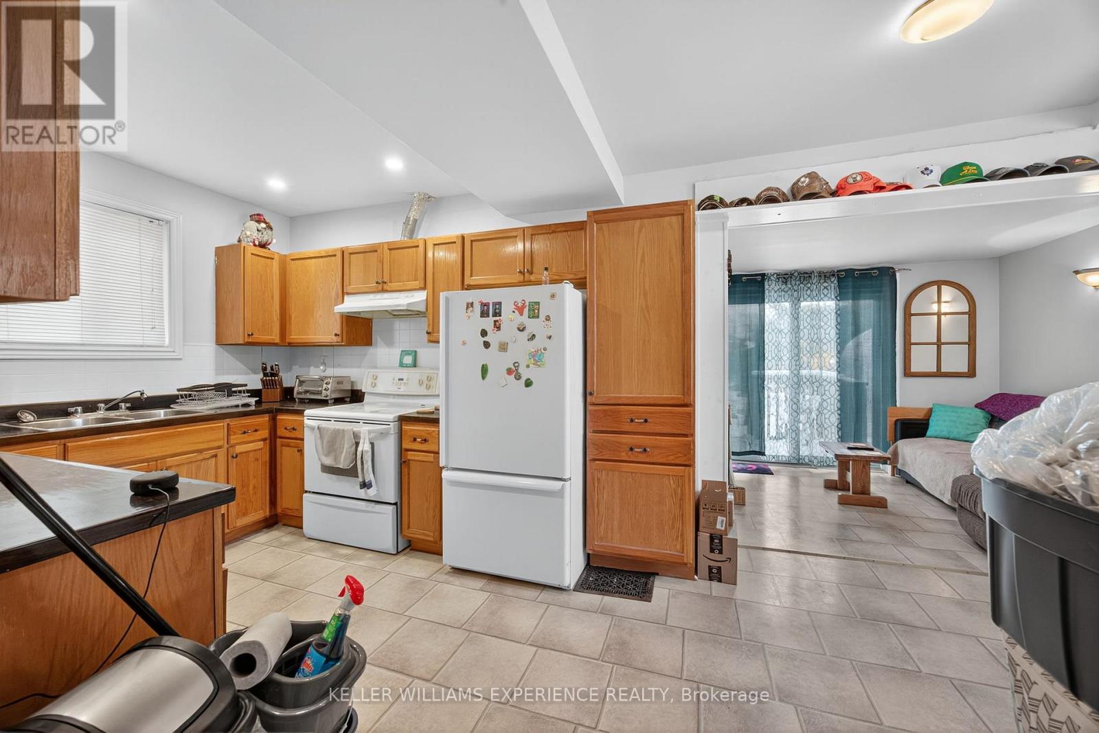 129 Dunlop Street, Orillia, Ontario  L3V 5P6 - Photo 10 - S12543168