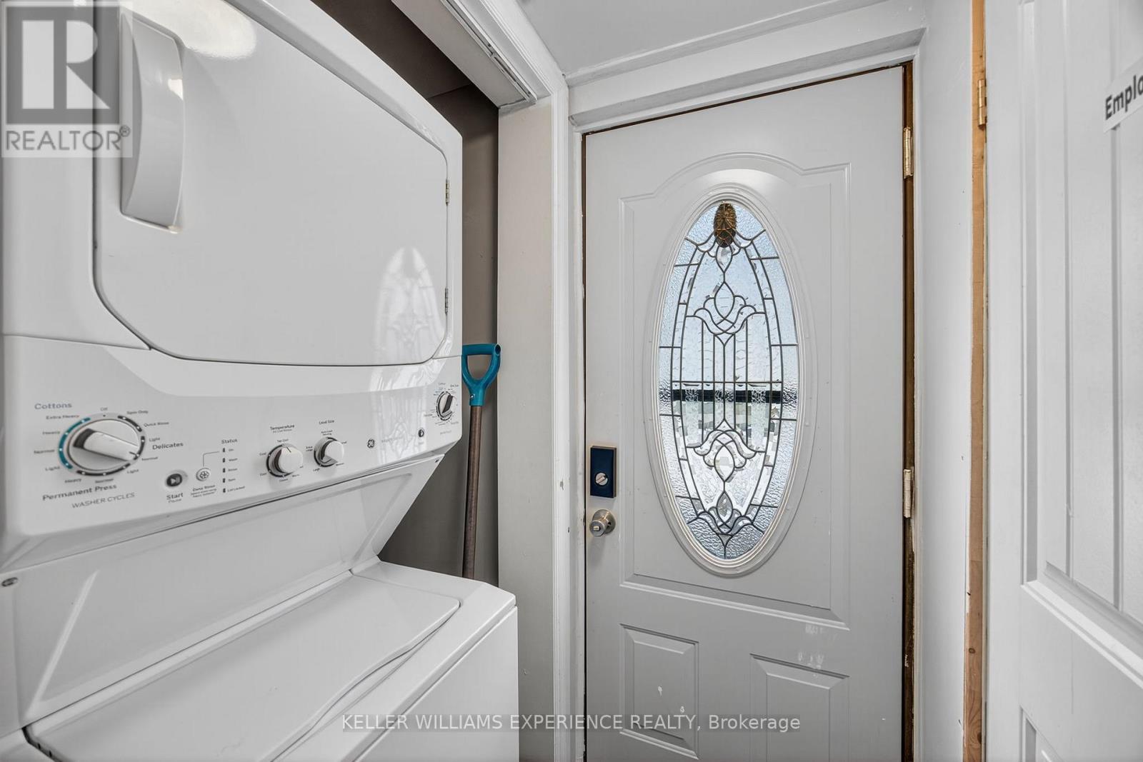 129 Dunlop Street, Orillia, Ontario  L3V 5P6 - Photo 11 - S12543168