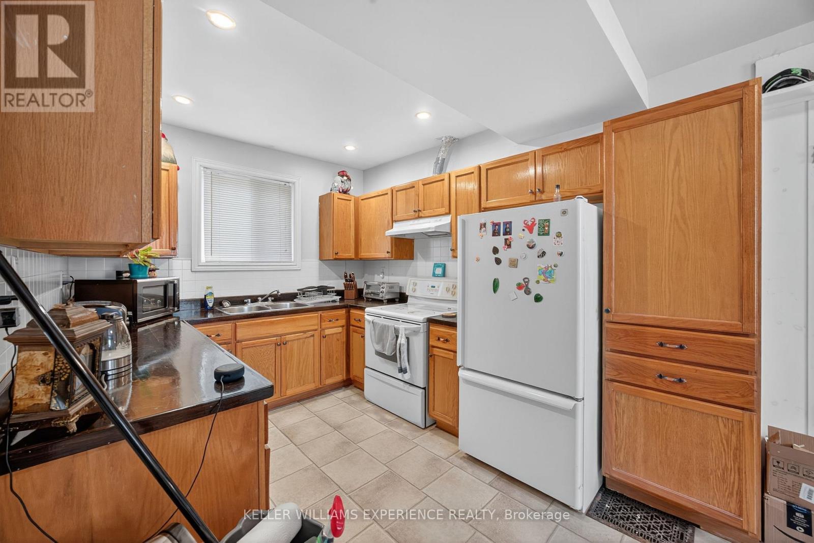 129 Dunlop Street, Orillia, Ontario  L3V 5P6 - Photo 5 - S12543168