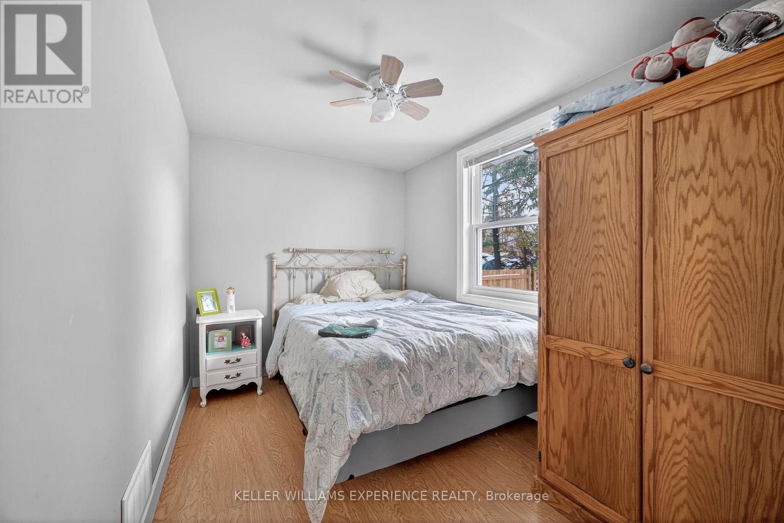 129 Dunlop Street, Orillia, Ontario  L3V 5P6 - Photo 9 - S12543168