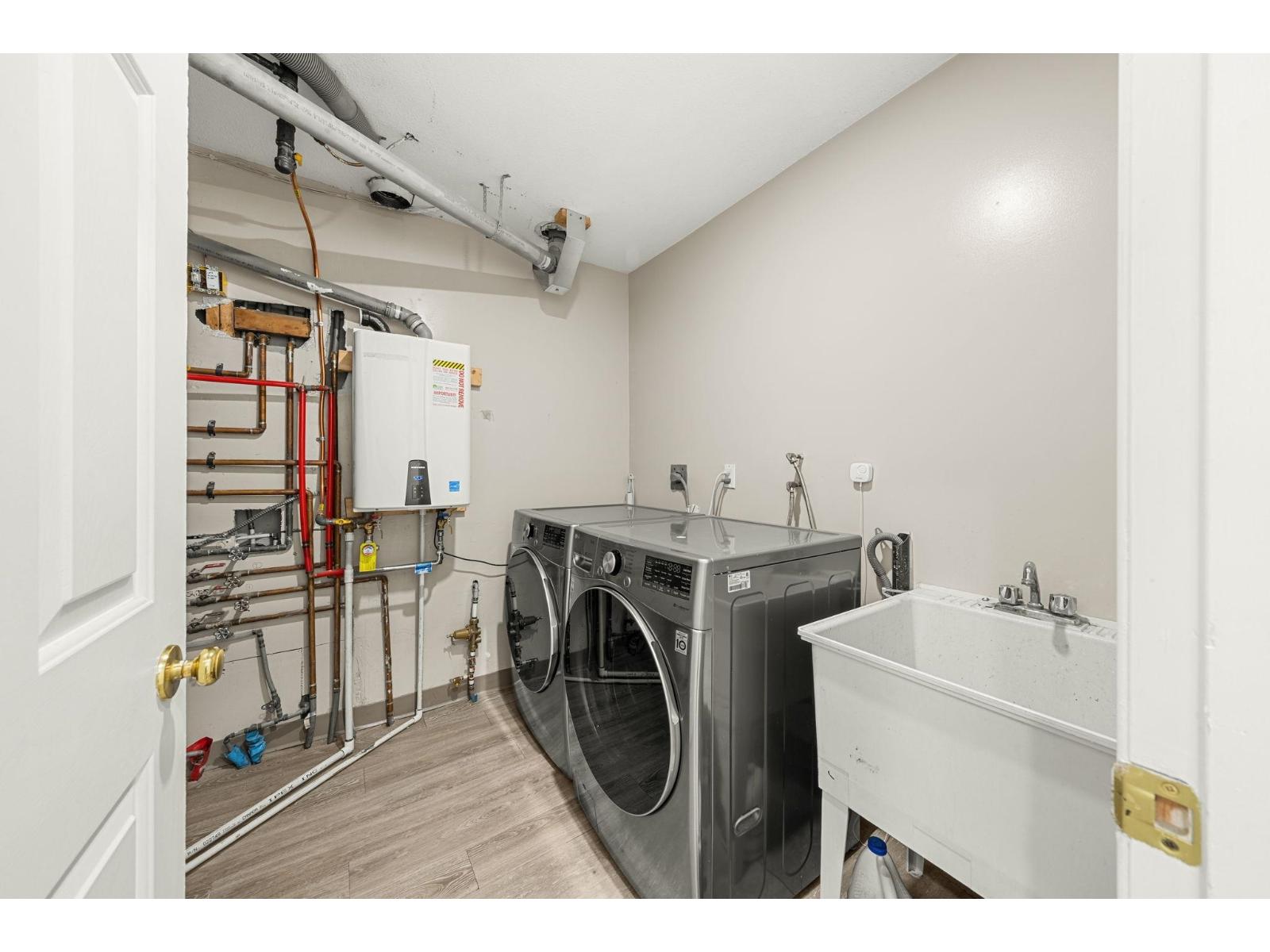 8782 143a Street, Surrey, British Columbia  V3W 3Y2 - Photo 35 - R3067040