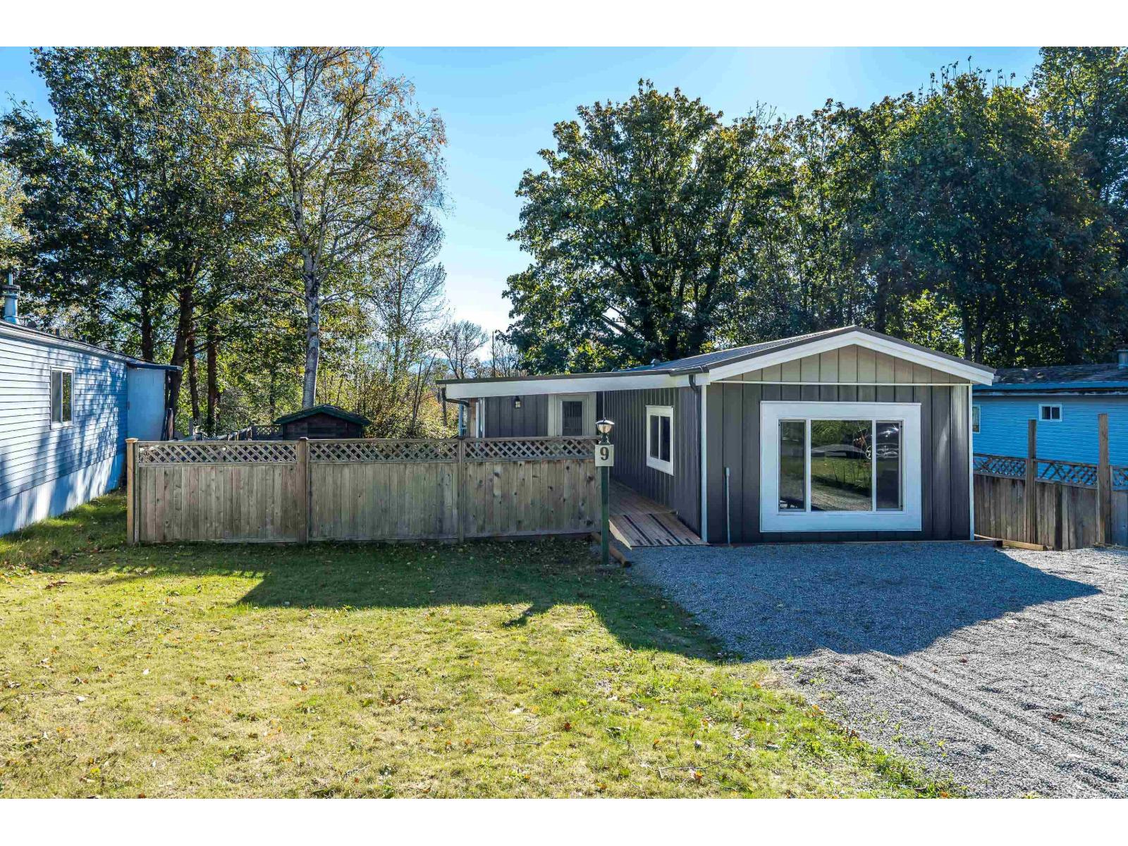 9 43201 Lougheed Highway, Mission, British Columbia  V0M 1G0 - Photo 2 - R3067265