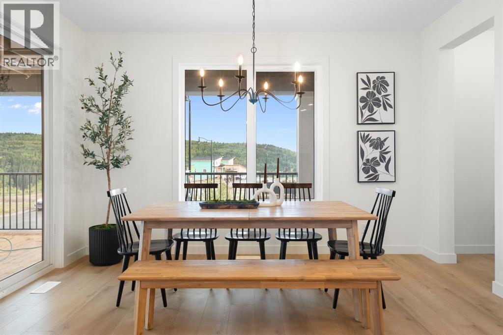 28 Sunvalley View, Cochrane, Alberta