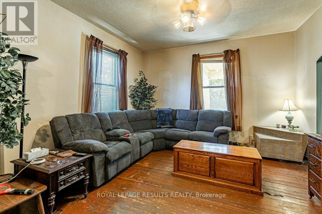 63 Shakespeare Street, Bayham, Ontario  N0J 1T0 - Photo 7 - X12543178