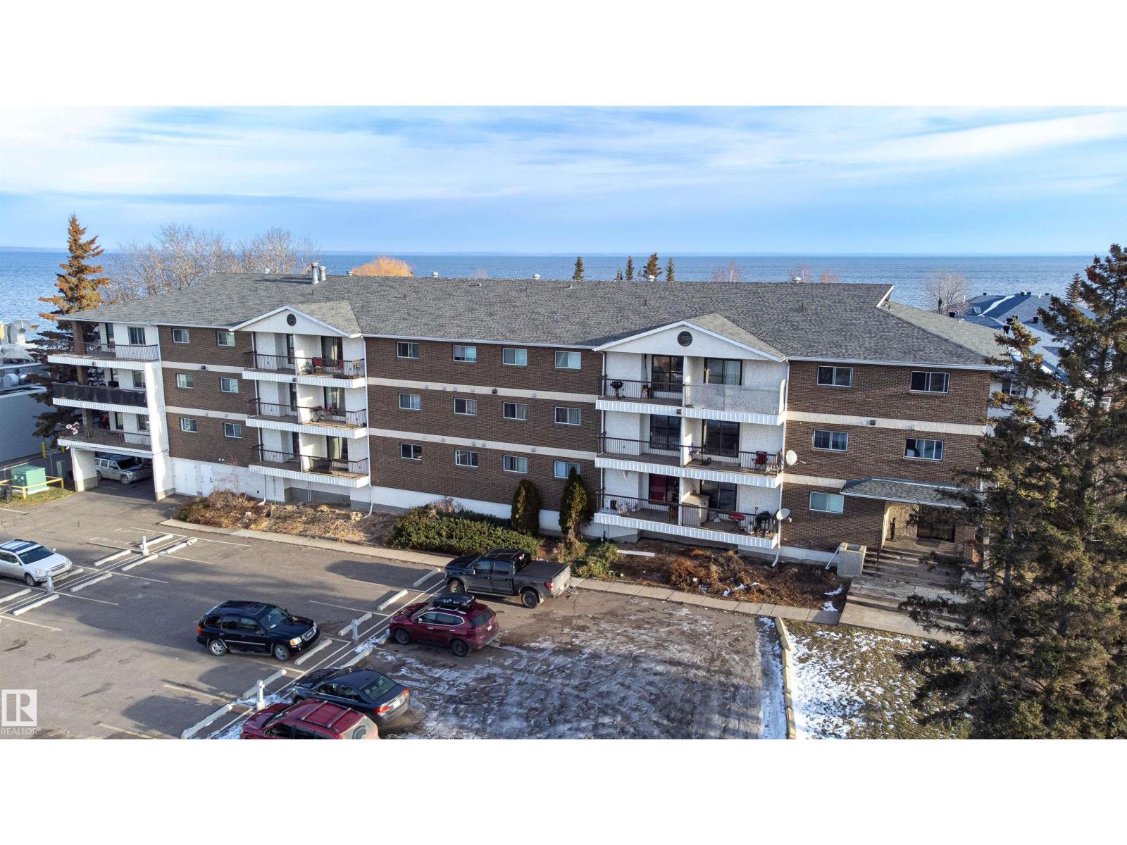 #201 104 10 ST, Cold Lake, Alberta