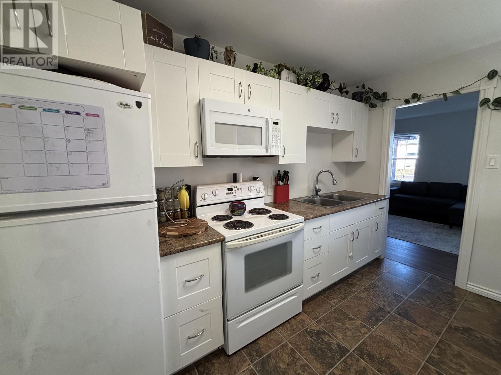 396 Empire Ave, Thunder Bay, Ontario P7E 4R8 - Photo 4 - TB253472