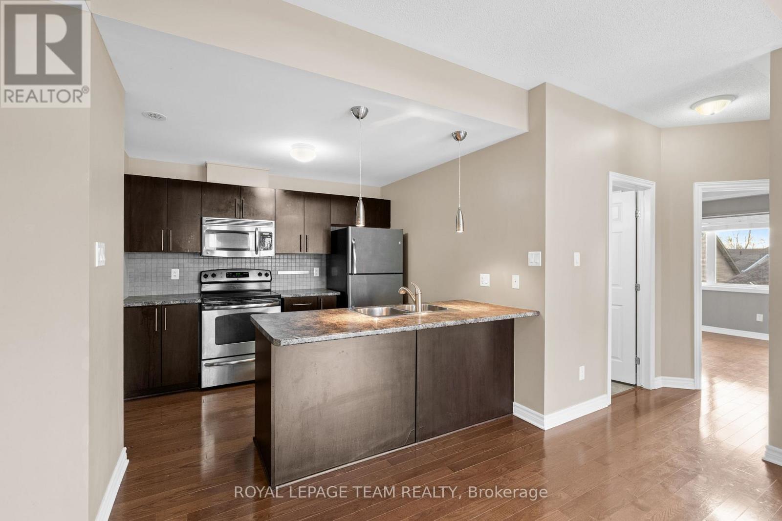 L - 767 Cedar Creek Drive, Ottawa, Ontario  K1T 0B3 - Photo 16 - X12543174