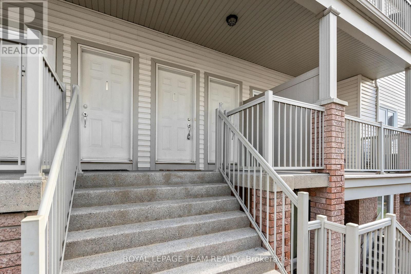 L - 767 Cedar Creek Drive, Ottawa, Ontario  K1T 0B3 - Photo 7 - X12543174