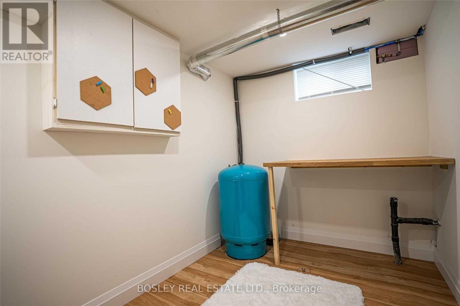 Lower - 7 Colfax Street, Toronto, Ontario  M6M 3K4 - Photo 19 - W12542982