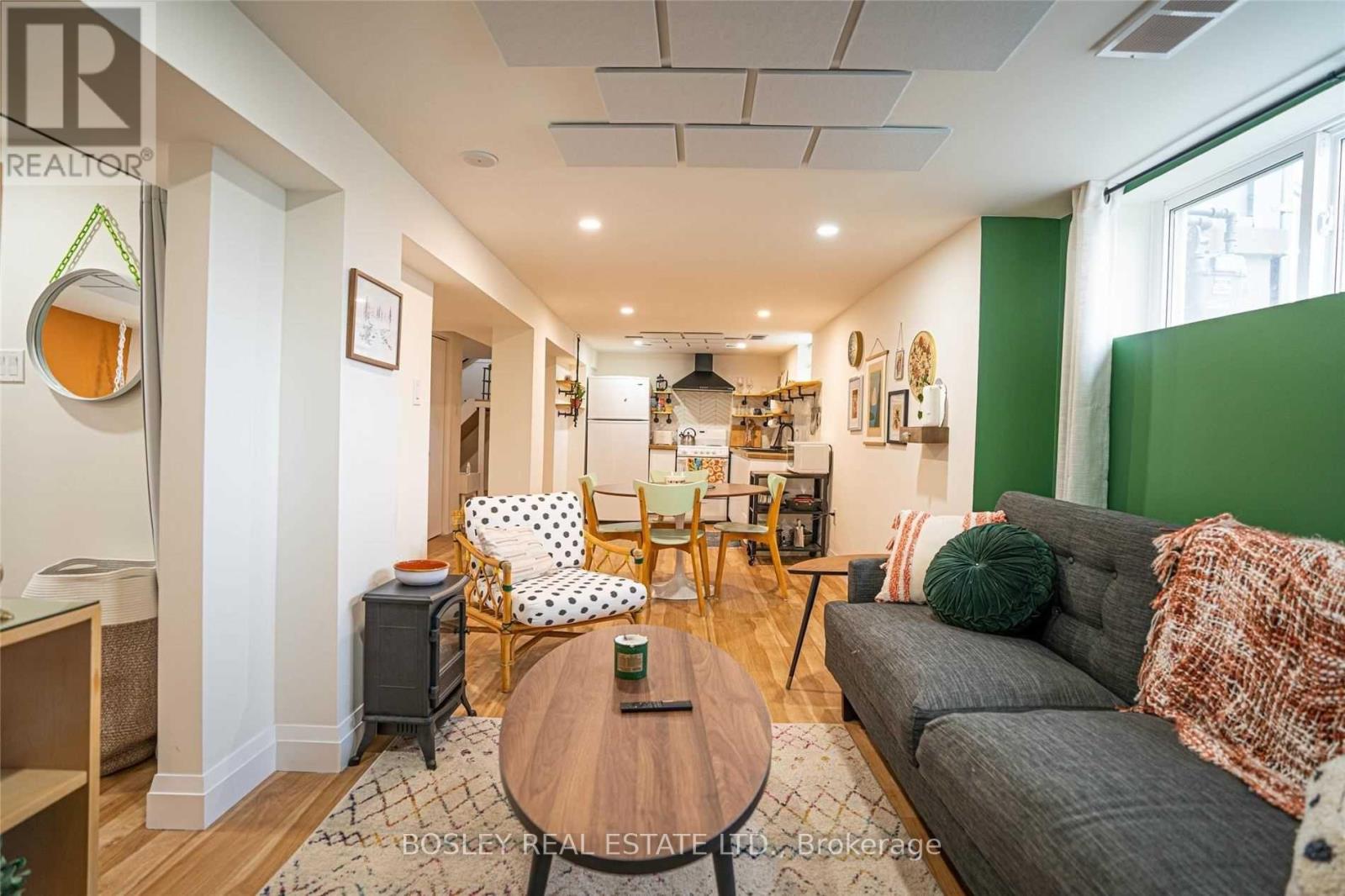 Lower - 7 Colfax Street, Toronto, Ontario  M6M 3K4 - Photo 4 - W12542982