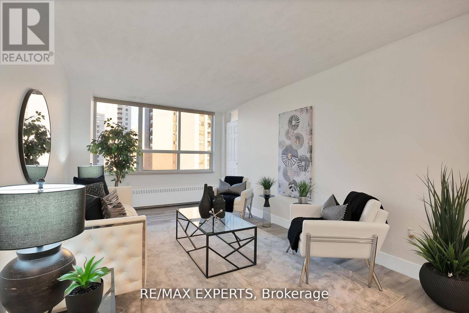 1013 - 390 Dixon Road, Toronto, Ontario  M9R 1T4 - Photo 20 - W12543010