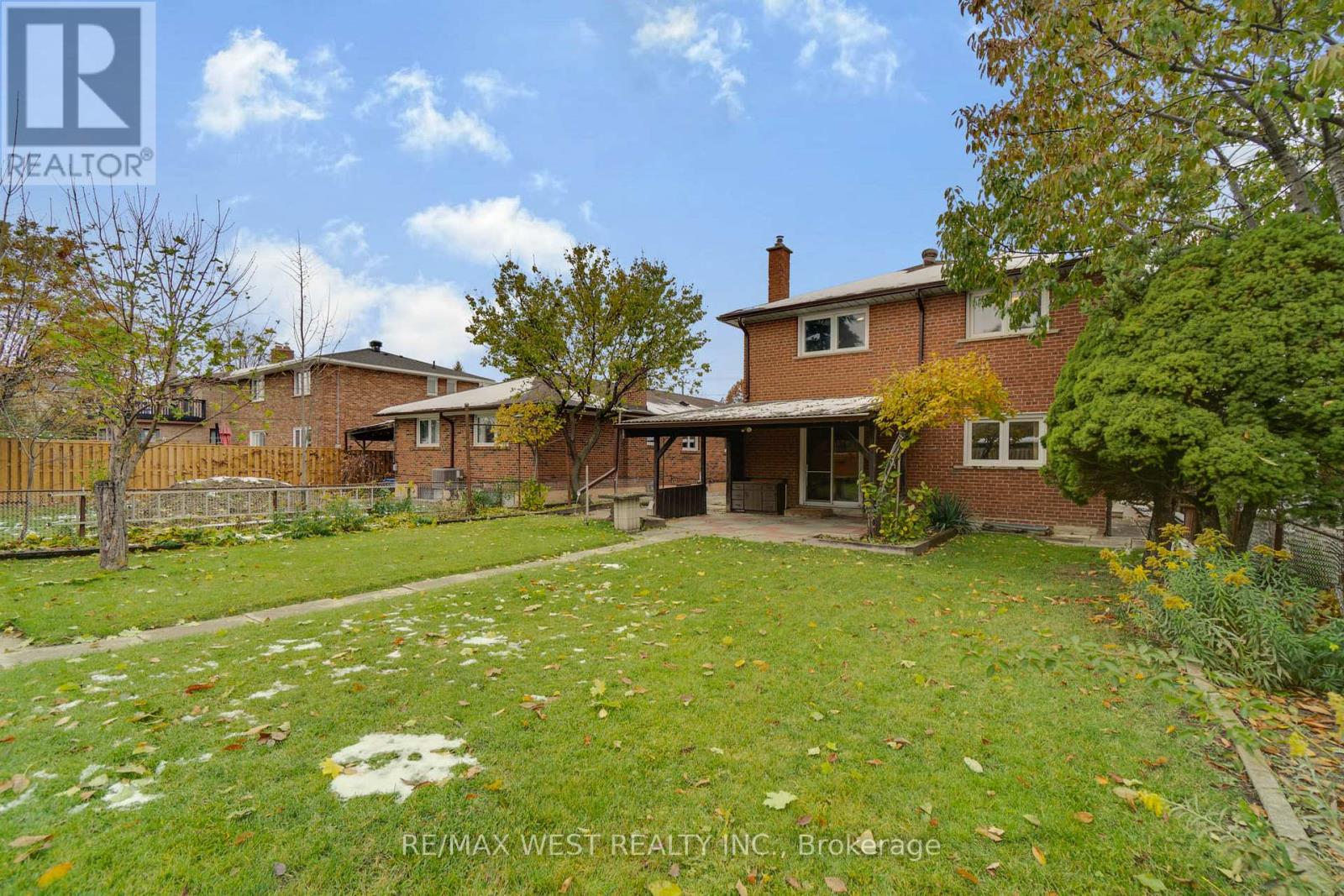 485 Rathburn Road, Toronto, Ontario  M9C 3S9 - Photo 11 - W12543032