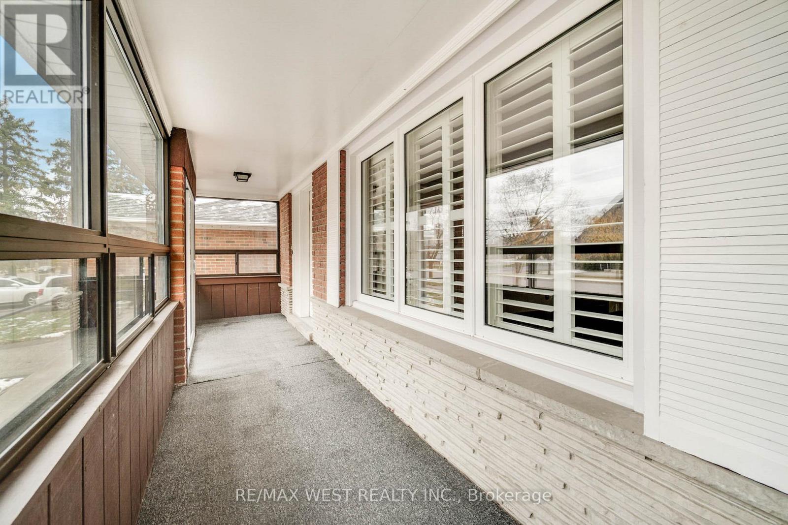 485 Rathburn Road, Toronto, Ontario  M9C 3S9 - Photo 3 - W12543032