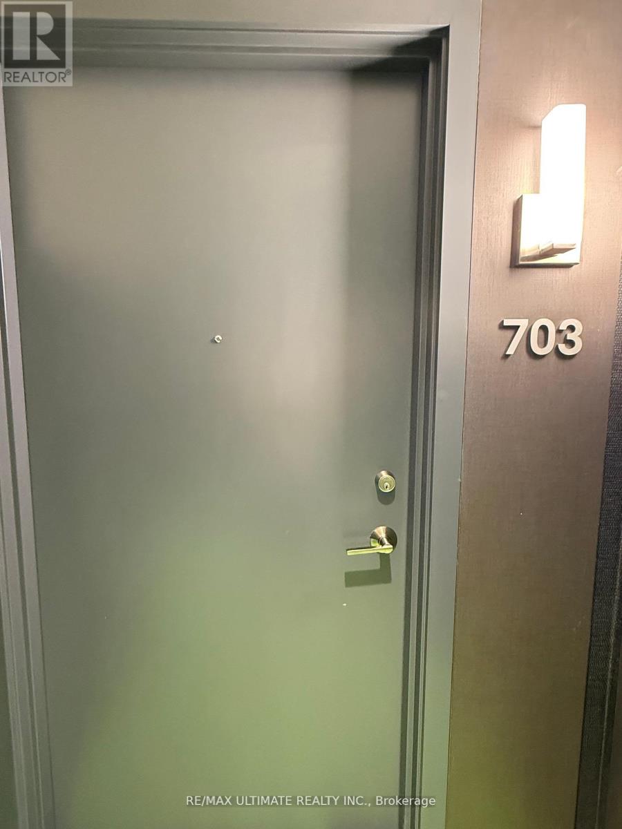 703 - 2485 Eglinton Avenue, Mississauga, Ontario  L5M 2T1 - Photo 2 - W12543048