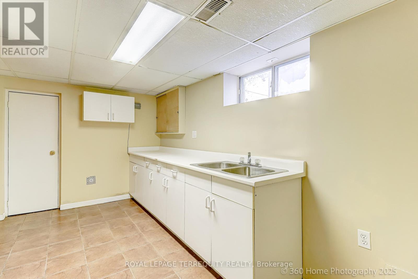 27 John Best Avenue, Toronto, Ontario  M9N 1C4 - Photo 16 - W12543084