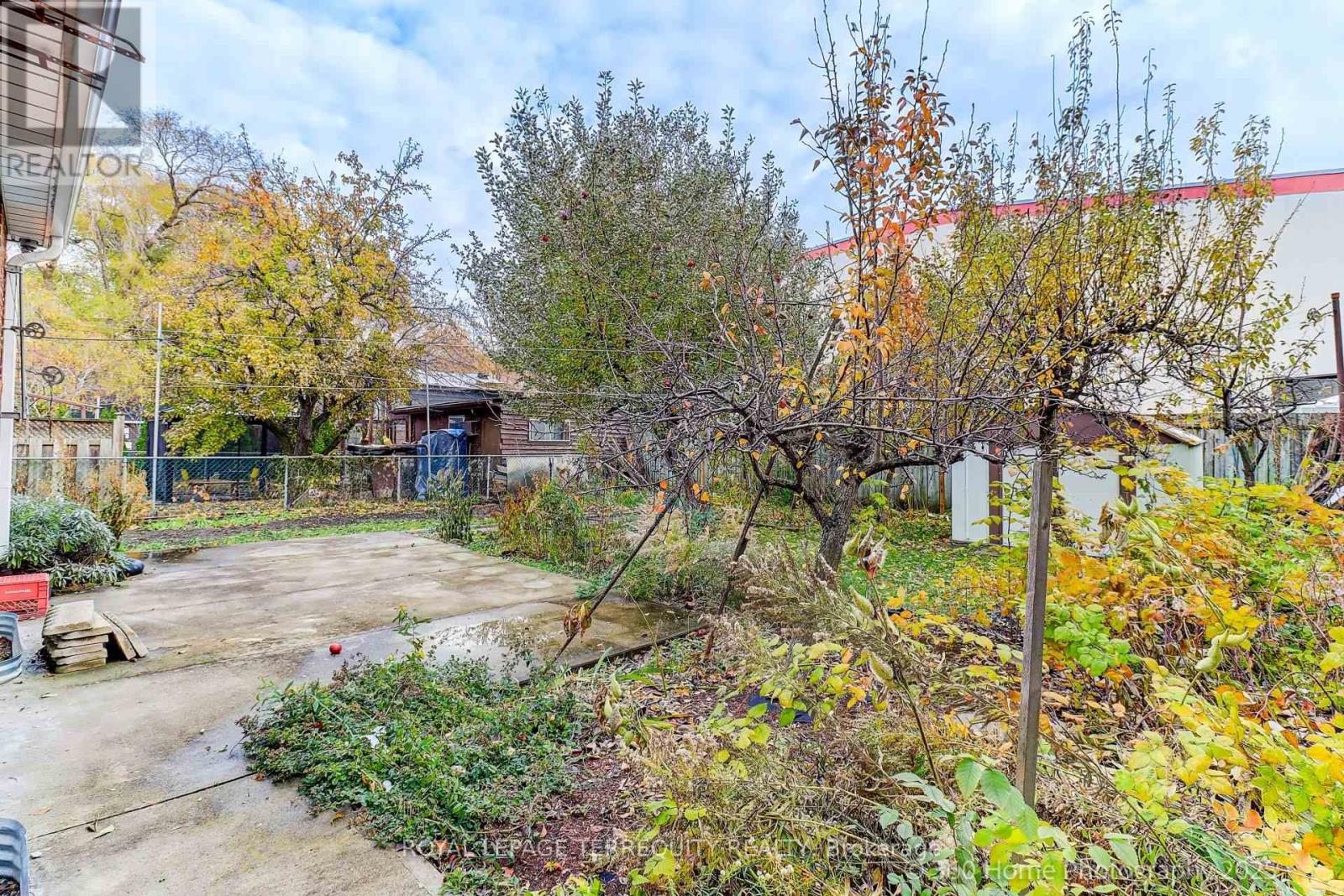 27 John Best Avenue, Toronto, Ontario  M9N 1C4 - Photo 21 - W12543084