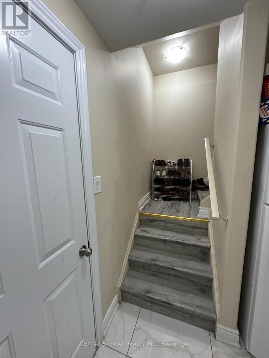 Basement - 71 Vezna Crescent, Brampton, Ontario  L6X 5K4 - Photo 13 - W12543088