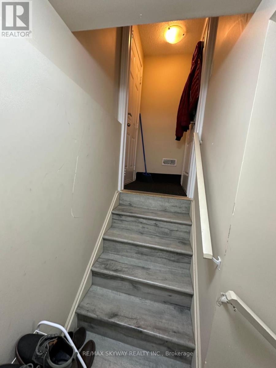 Basement - 71 Vezna Crescent, Brampton, Ontario  L6X 5K4 - Photo 14 - W12543088