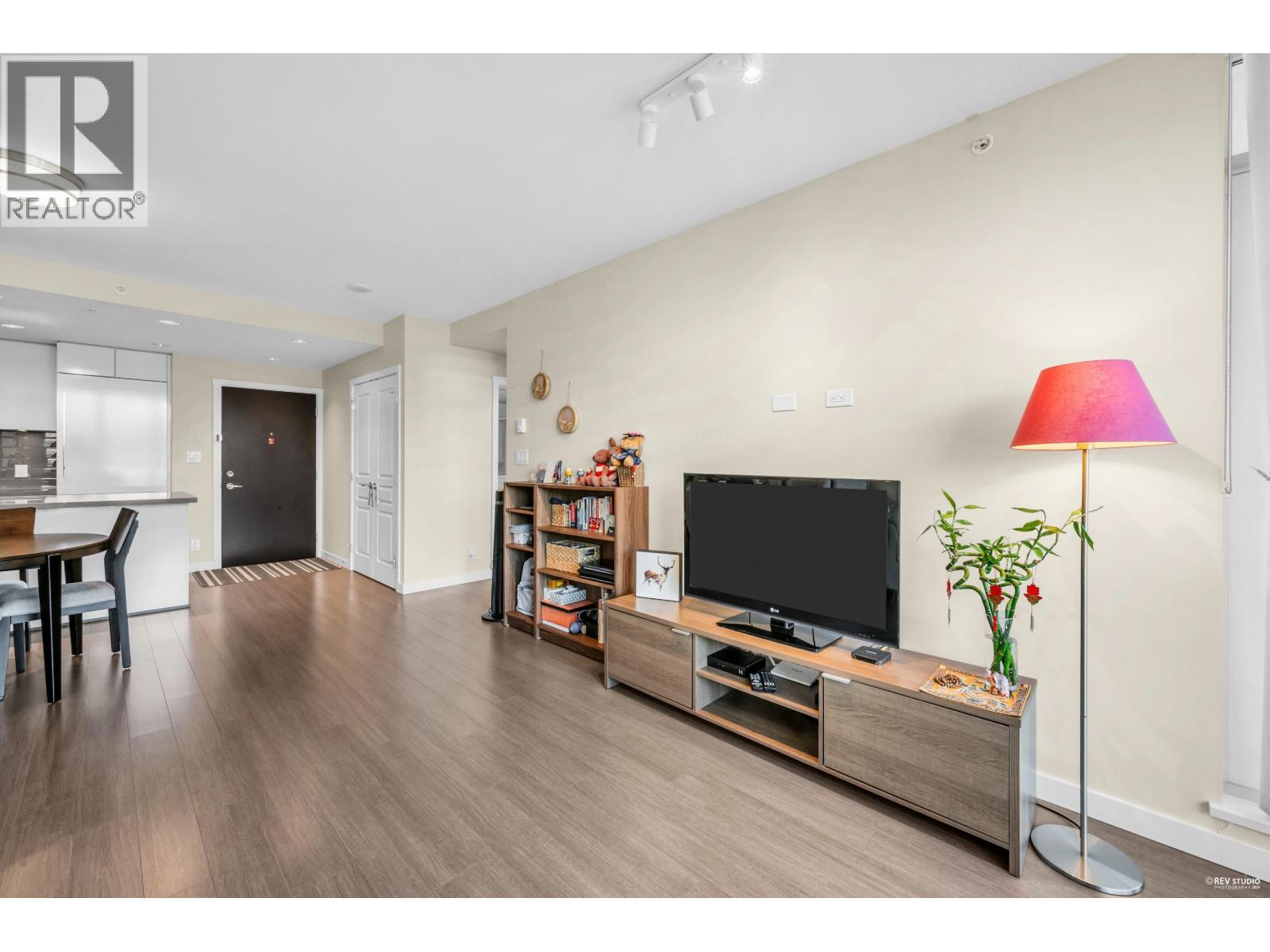 709 3093 Windsor Gate, Coquitlam, British Columbia  V3B 0N2 - Photo 12 - R3067264