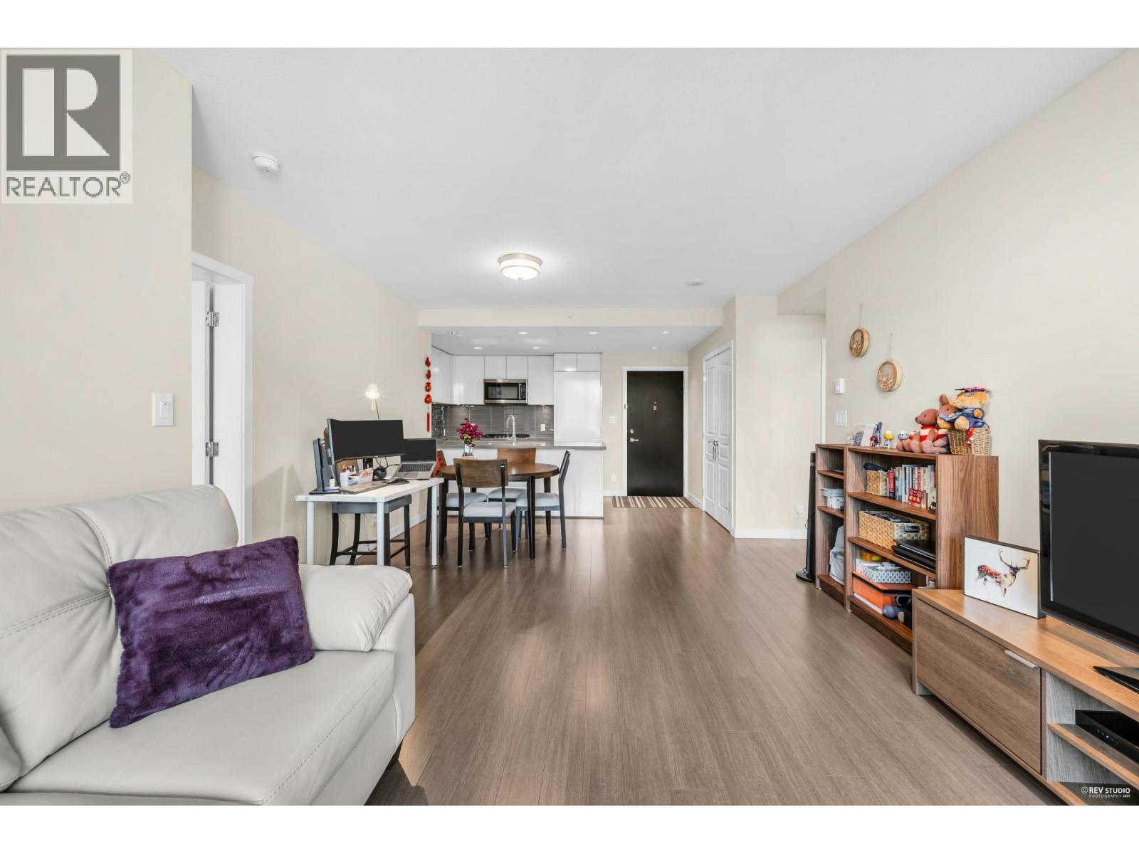 709 3093 Windsor Gate, Coquitlam, British Columbia  V3B 0N2 - Photo 16 - R3067264