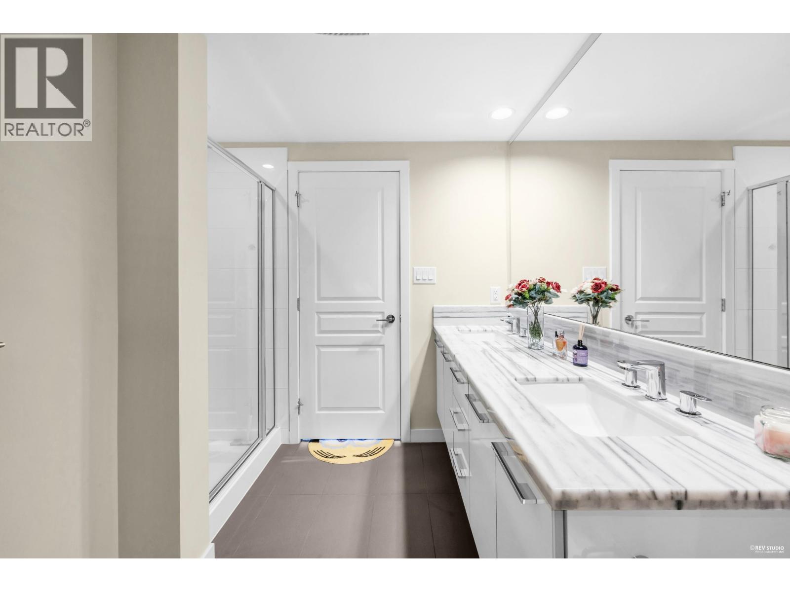 709 3093 Windsor Gate, Coquitlam, British Columbia  V3B 0N2 - Photo 25 - R3067264