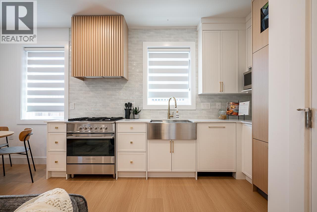 2105 E 33rd Avenue, Vancouver, British Columbia  V5N 3E9 - Photo 10 - R3067275