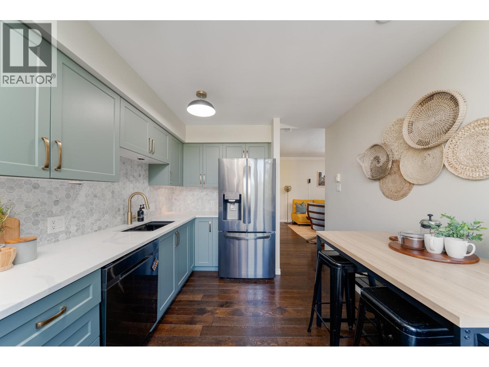 304 6888 Station Hill Drive, Burnaby, British Columbia  V3N 4X5 - Photo 13 - R3067300