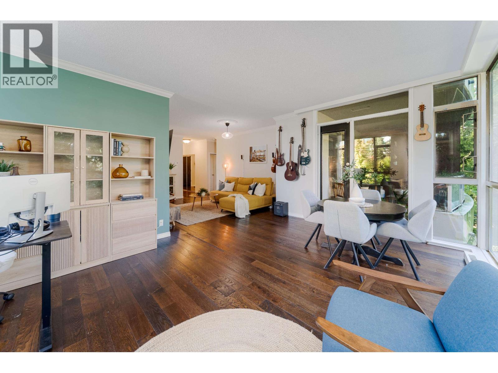 304 6888 Station Hill Drive, Burnaby, British Columbia  V3N 4X5 - Photo 6 - R3067300