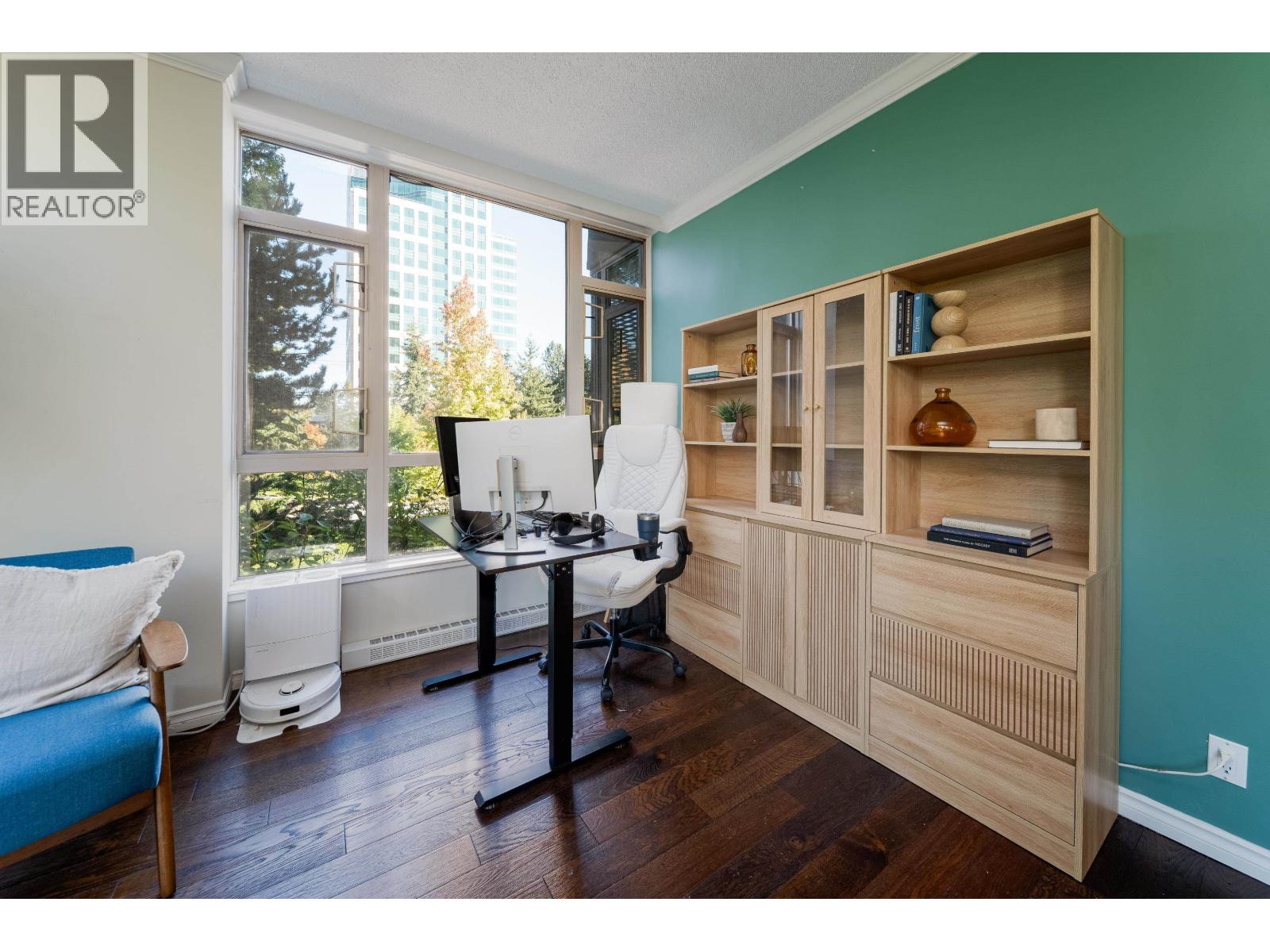 304 6888 Station Hill Drive, Burnaby, British Columbia  V3N 4X5 - Photo 9 - R3067300