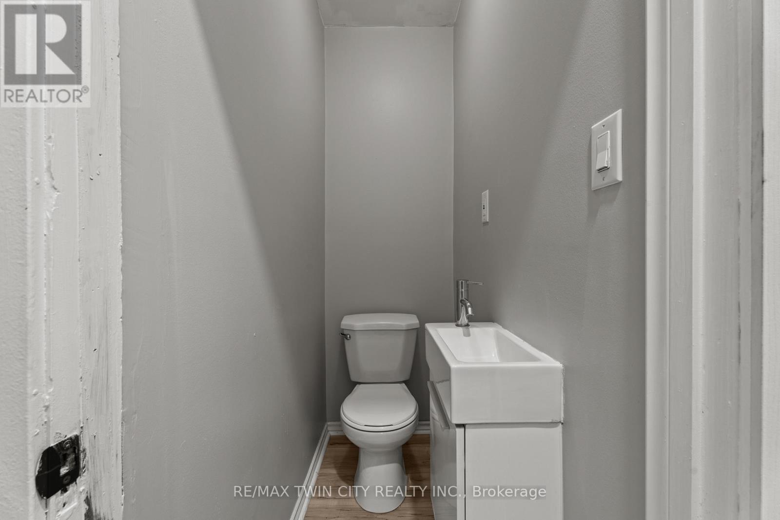 88 Gage Avenue S, Hamilton, Ontario  L8M 3C9 - Photo 16 - X12542990