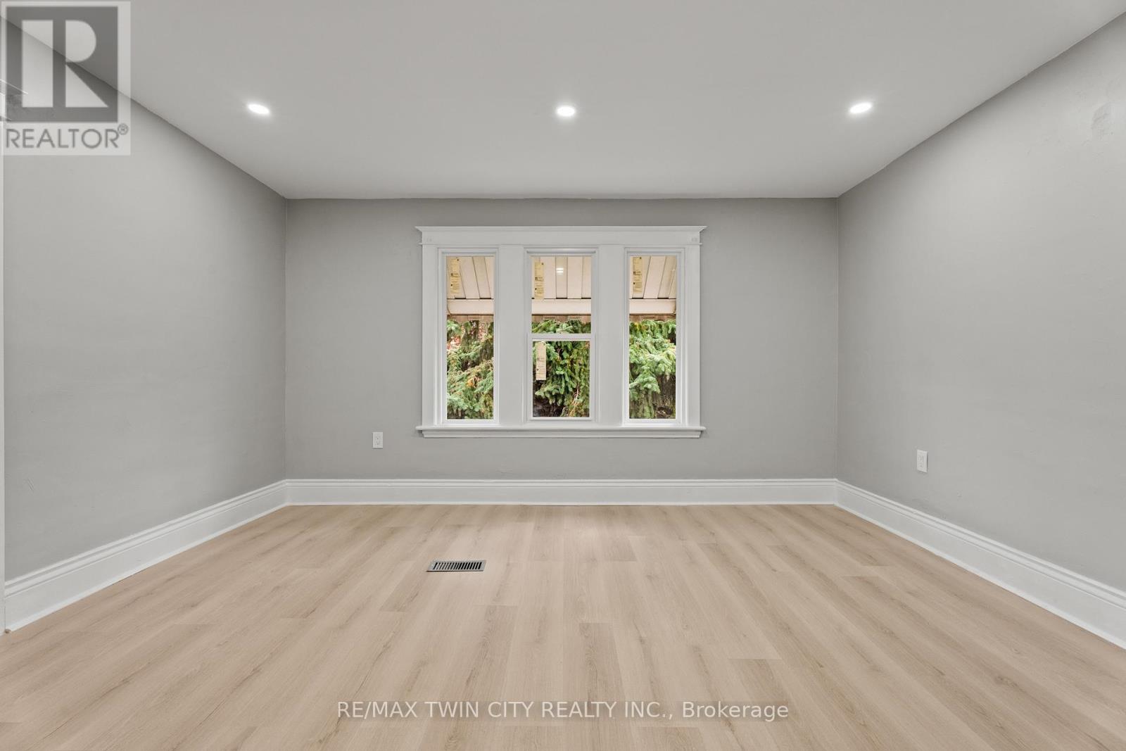 88 Gage Avenue S, Hamilton, Ontario  L8M 3C9 - Photo 19 - X12542990