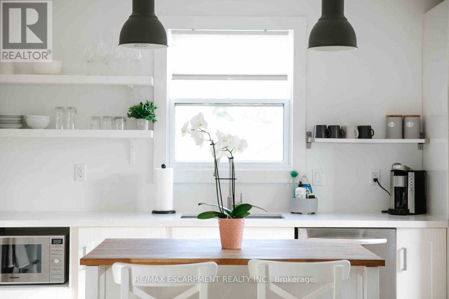 2 - 426 Wilson Street E, Hamilton, Ontario  L9C 2C3 - Photo 10 - X12543064