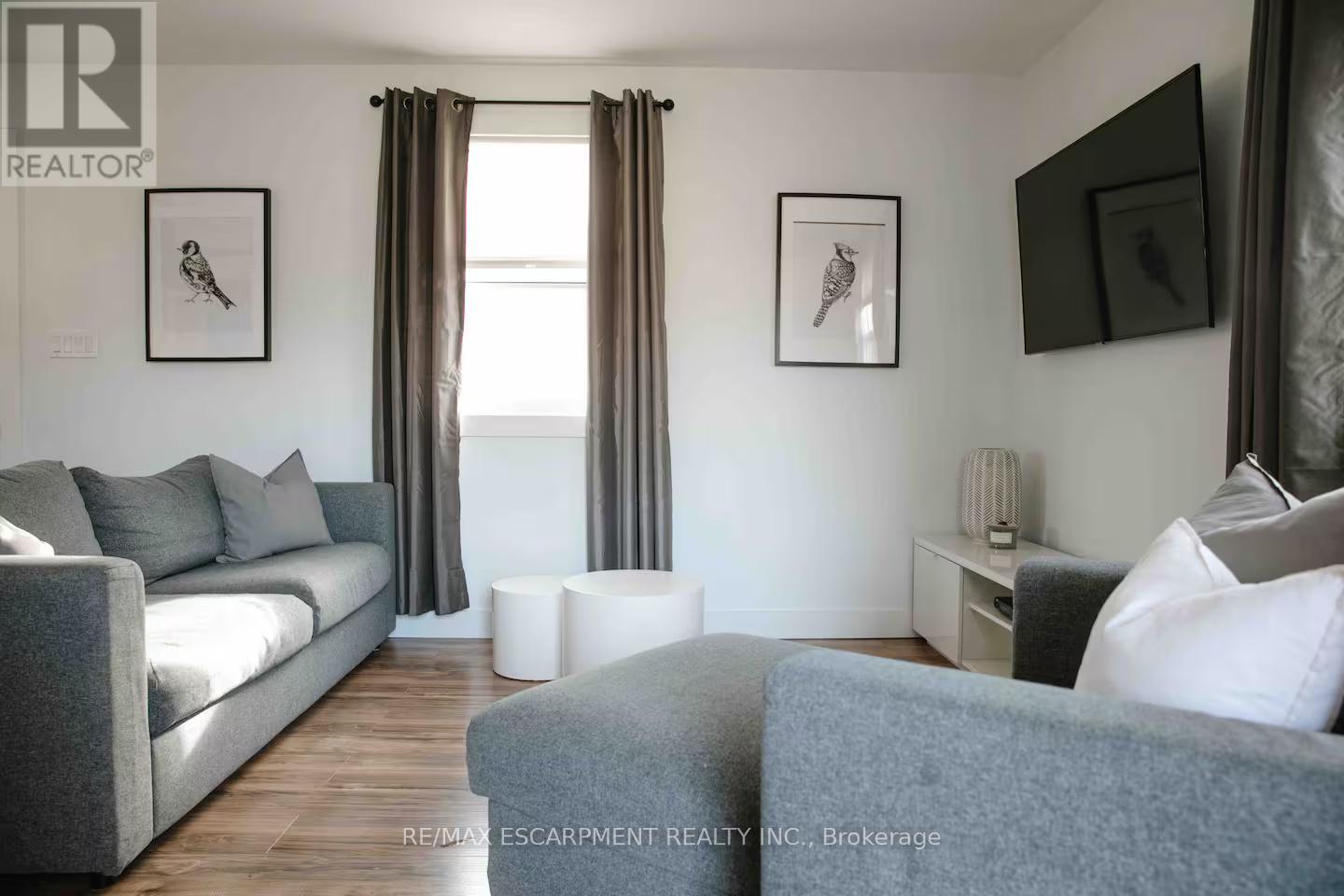 2 - 426 Wilson Street E, Hamilton, Ontario  L9C 2C3 - Photo 4 - X12543064