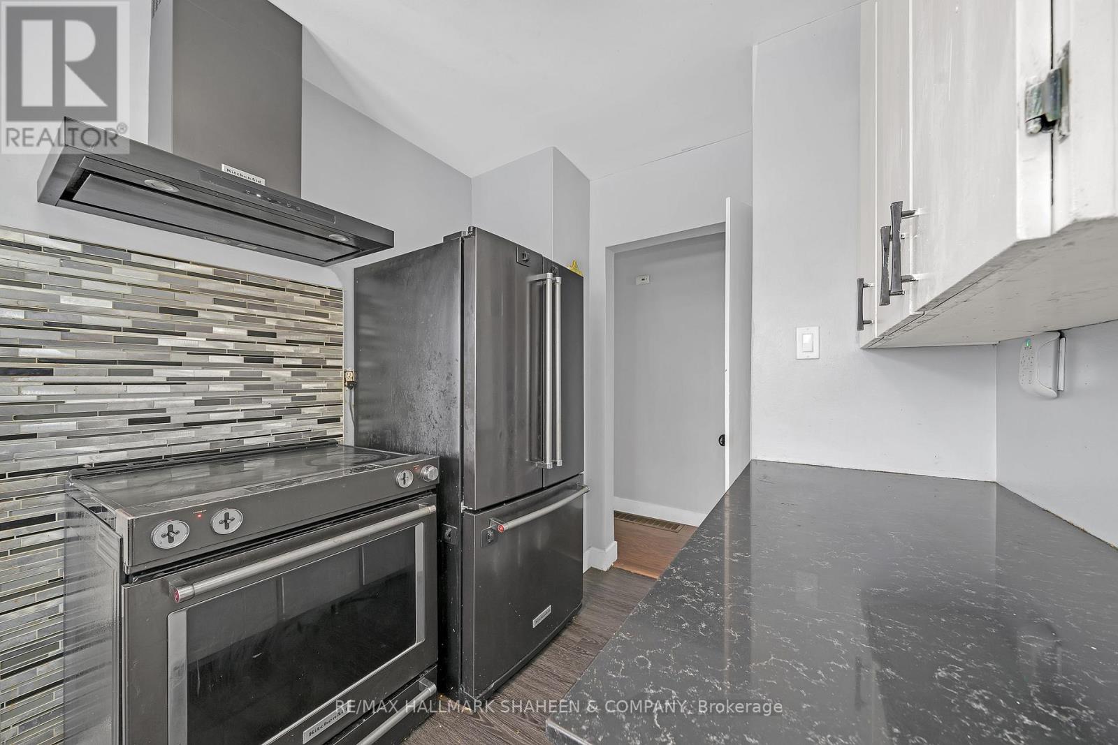 1323 Mary Avenue, Cambridge, Ontario  N3H 4N8 - Photo 12 - X12543106