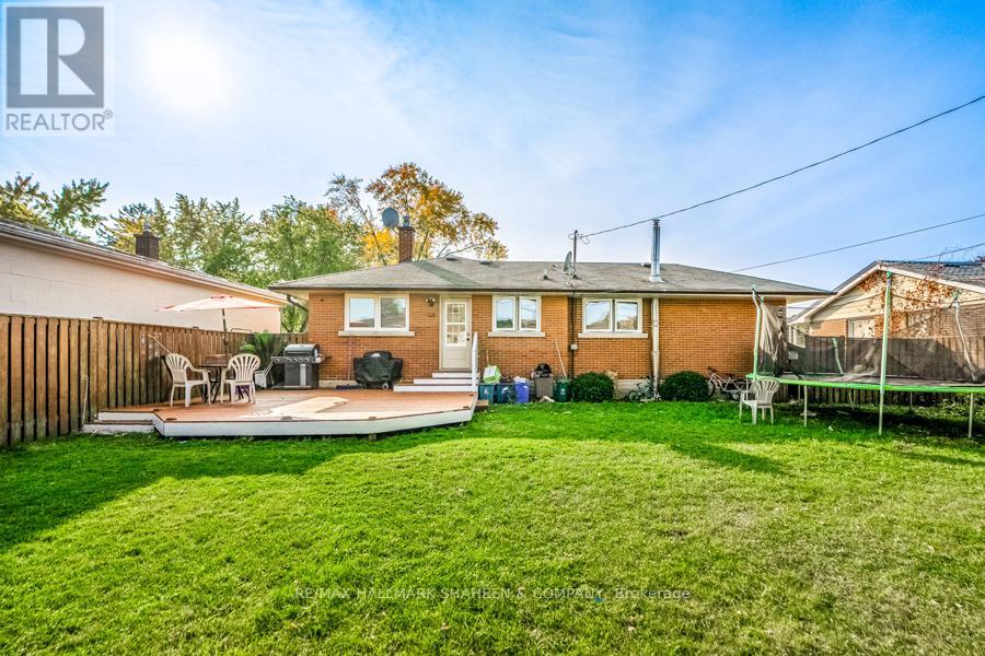 1323 Mary Avenue, Cambridge, Ontario  N3H 4N8 - Photo 37 - X12543106