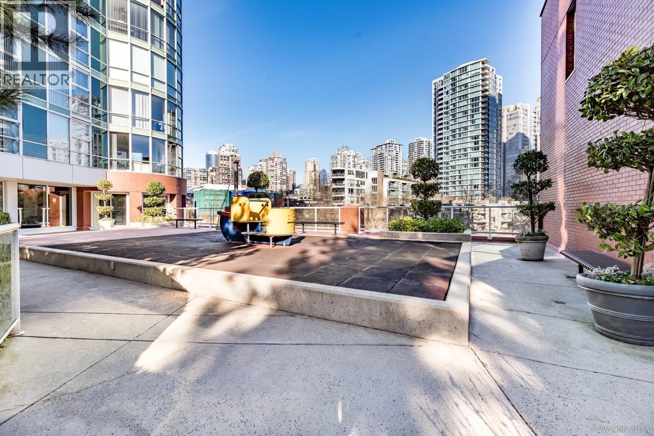 2608 198 Aquarius Mews, Vancouver, British Columbia  V6Z 2Y4 - Photo 4 - R3067279